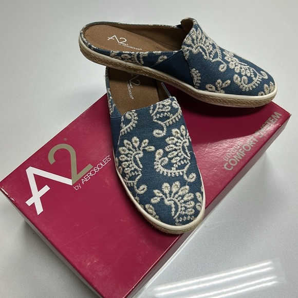 A2 by Aerosoles Floral Embroidered Slip-Ons - Picture 16 of 17
